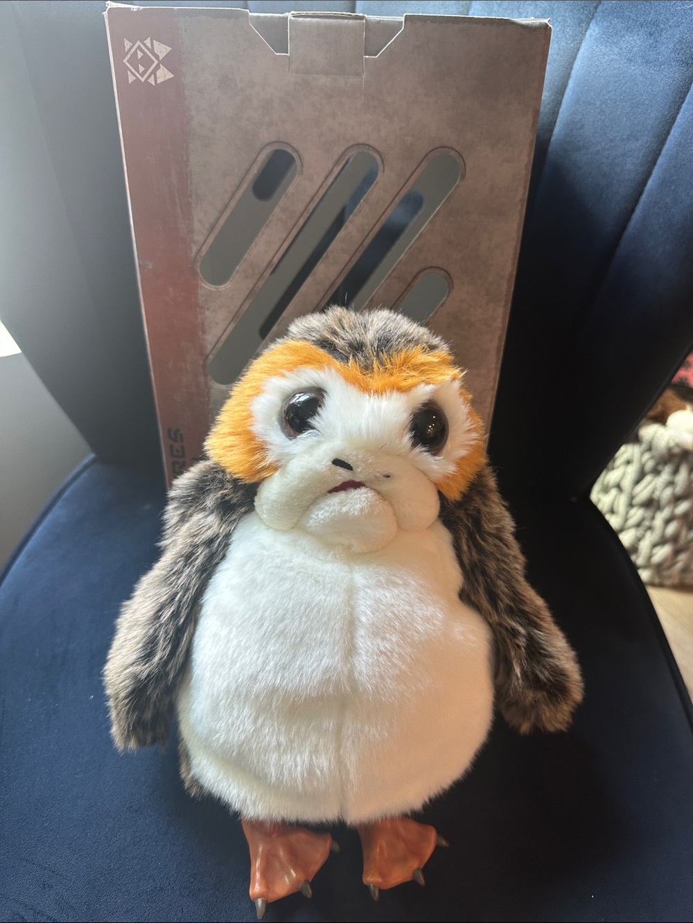 Disney Parks Star Wars Galaxy’s Edge Porg Plush Moving and Talking Puppet